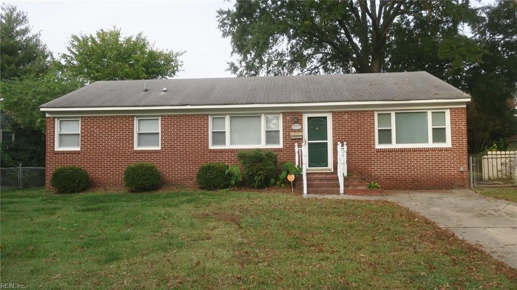 215 Clemwood Parkway – photo 1