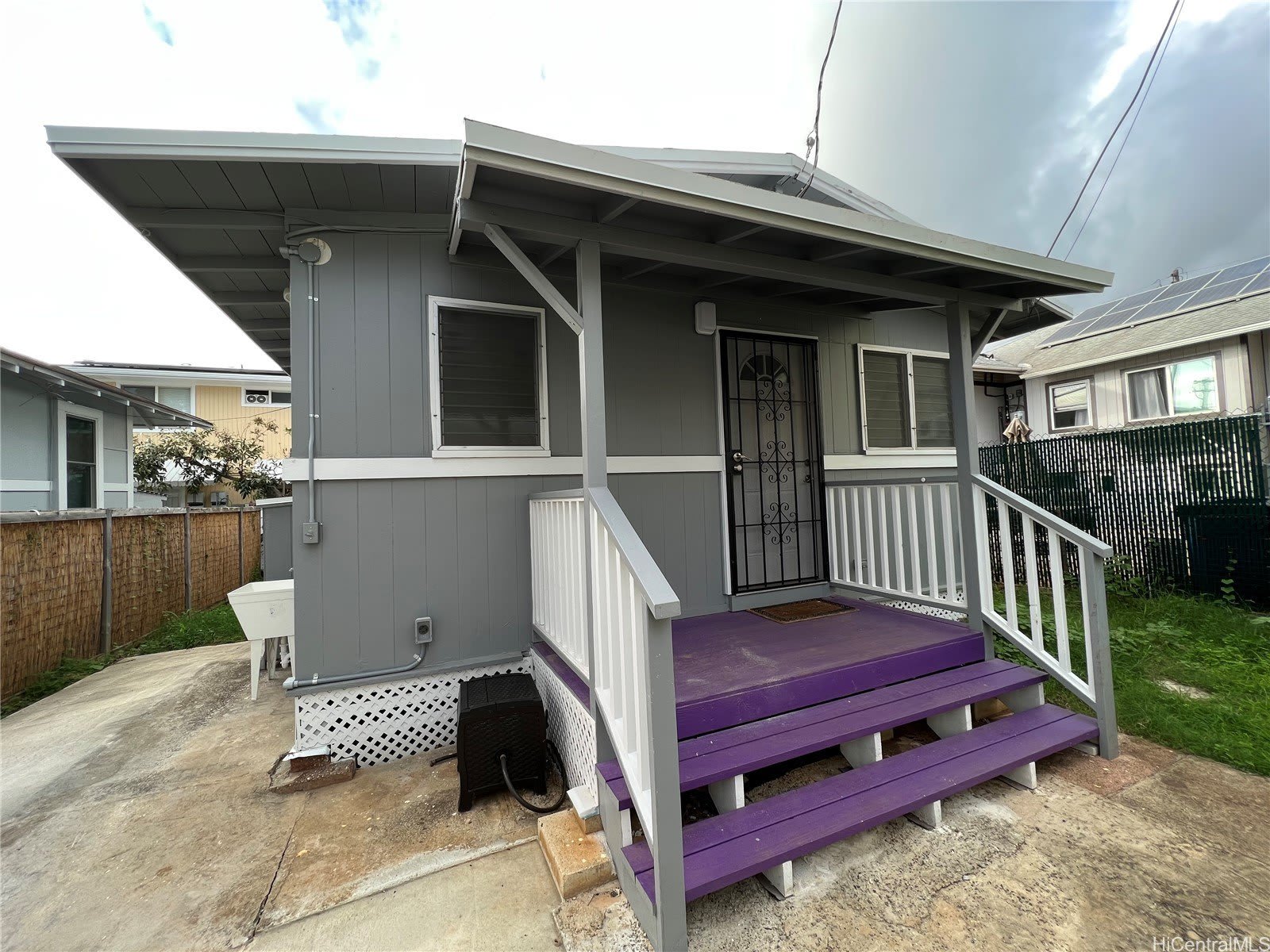 3046 Harding Avenue – photo 1