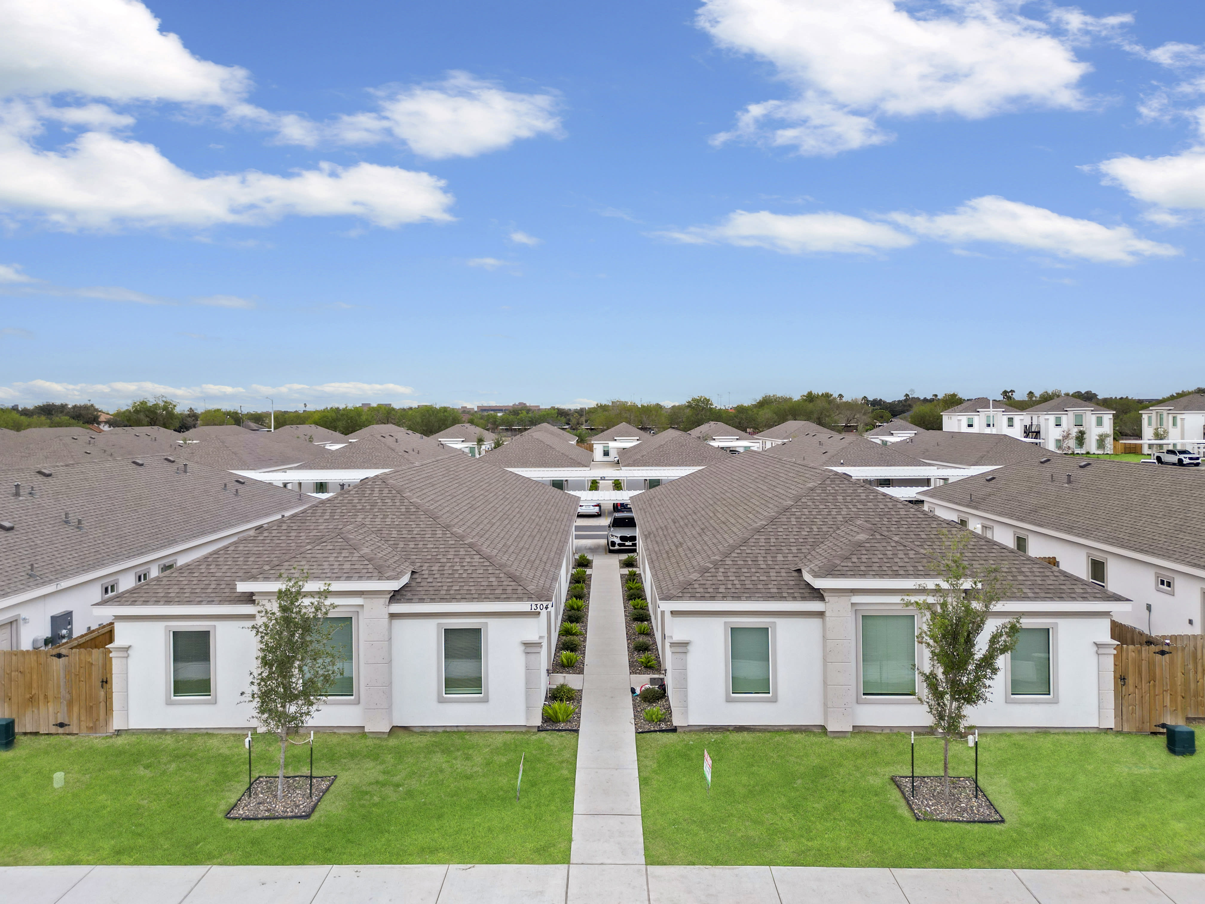1304 Shavano Dr – photo 1