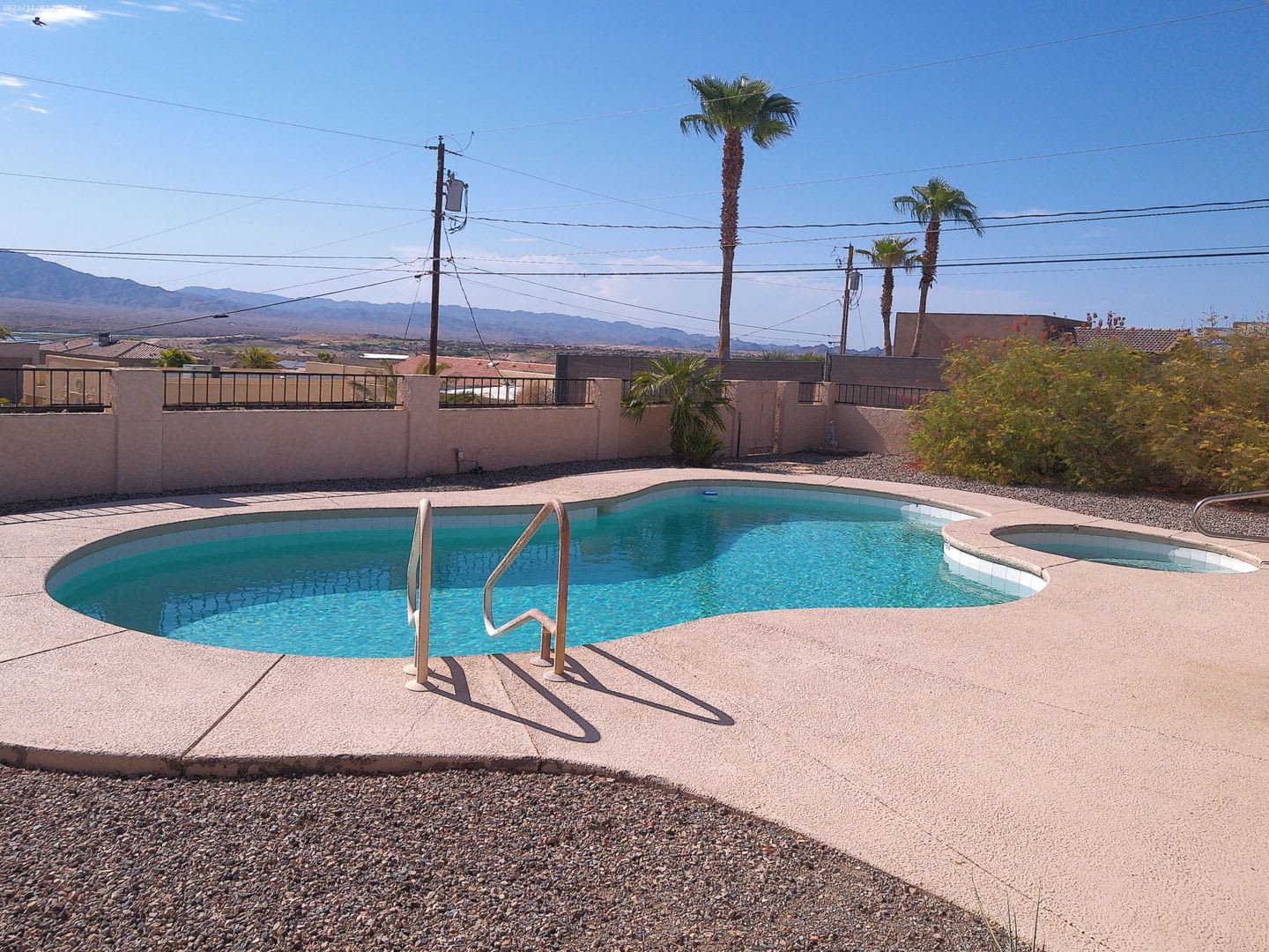 Long-Term Lake-View Rental Pool Home – photo 3