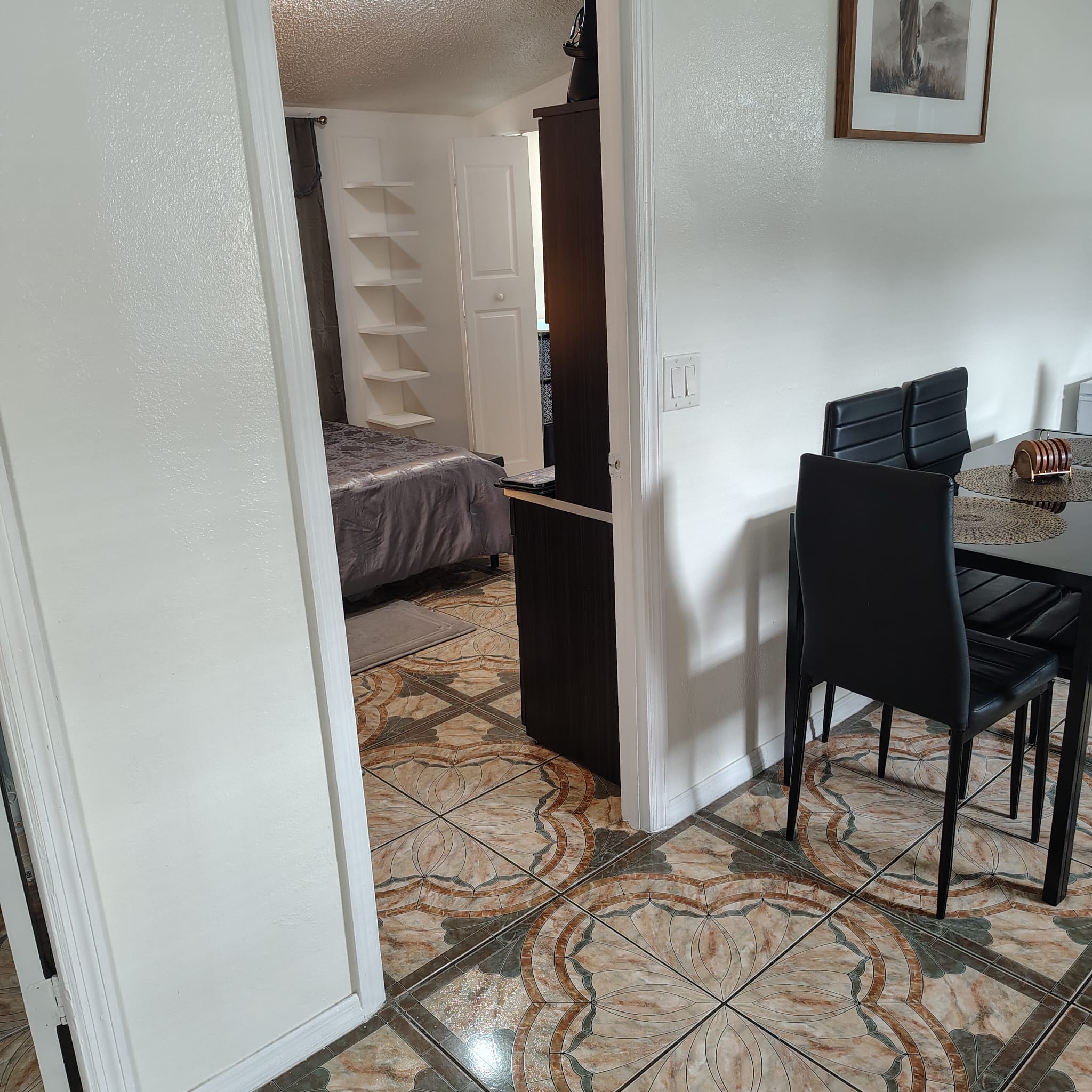 7494 Charlin Parkway – photo 3