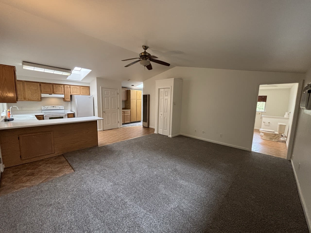 930 Darlington Ave – photo 4
