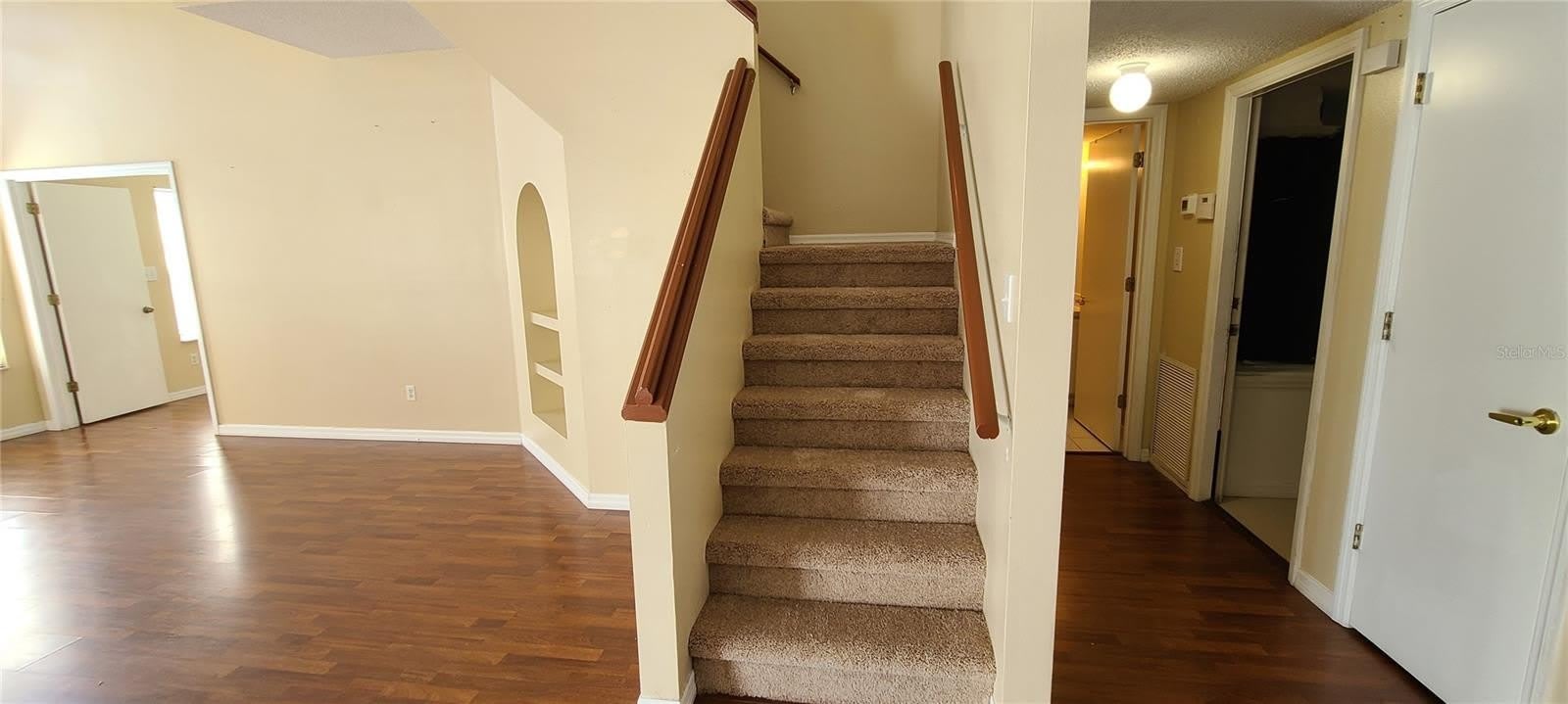 2411 BERKSHIRE Court – photo 5