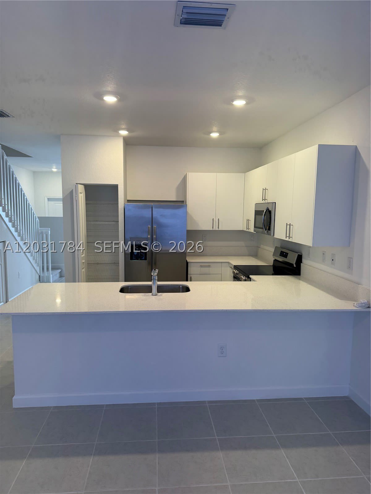 2655 SE 28 – photo 2