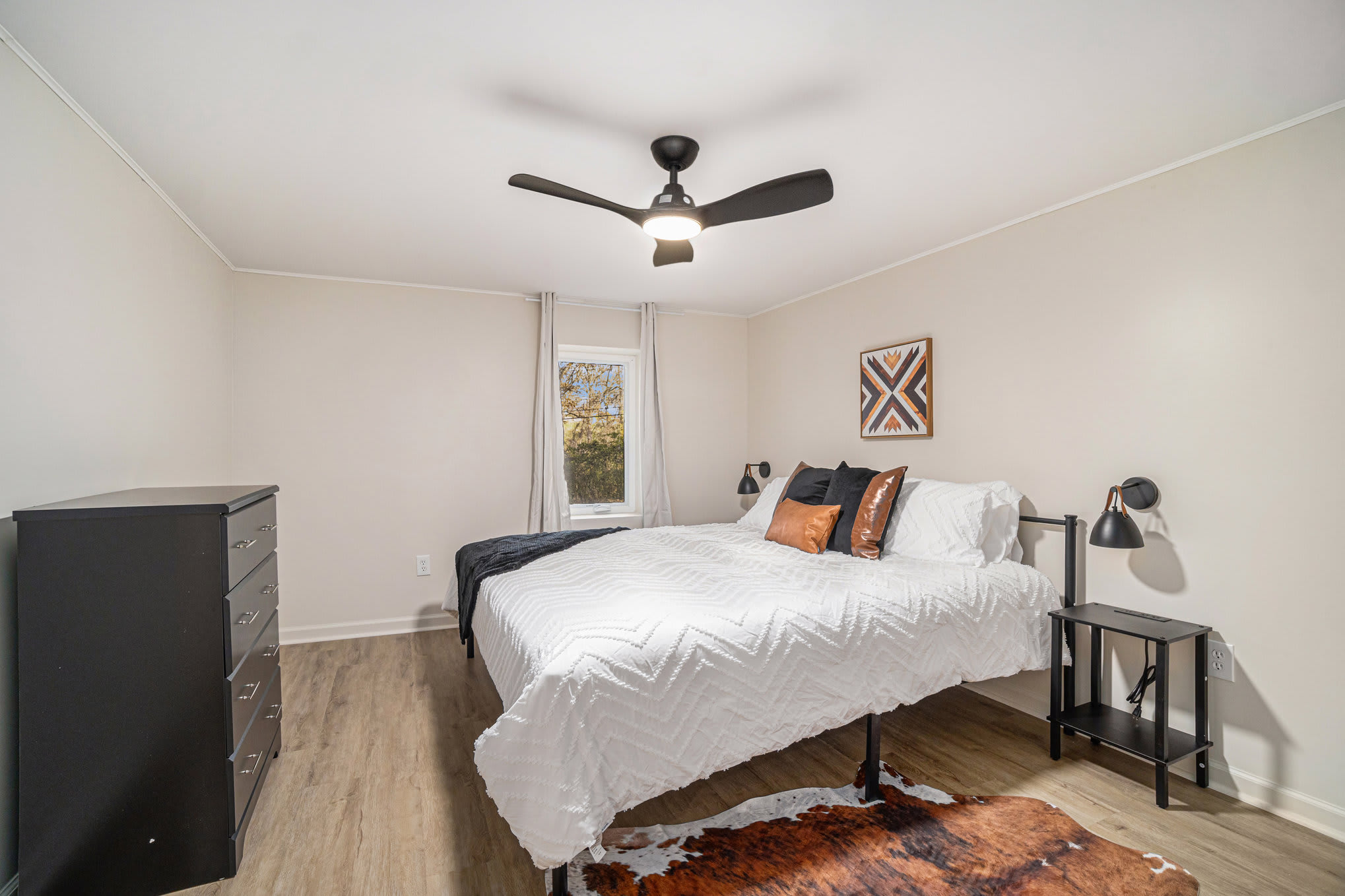 715 Northeast 55th Street – photo 3