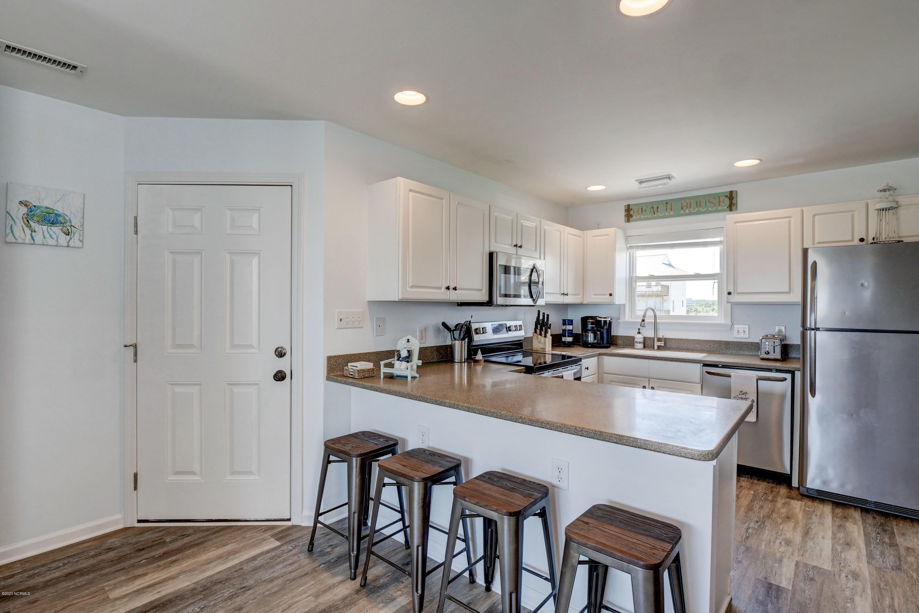 3800 Island Drive – photo 4