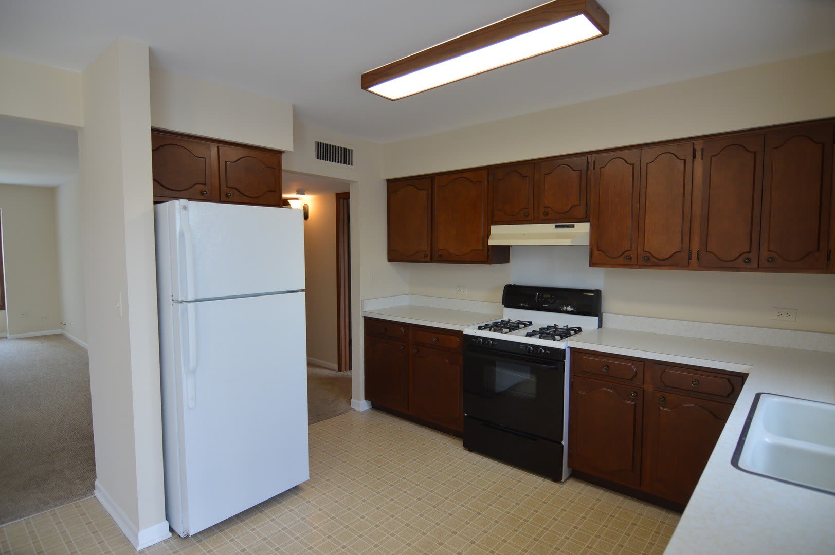 370 Eastern Avenue – photo 4