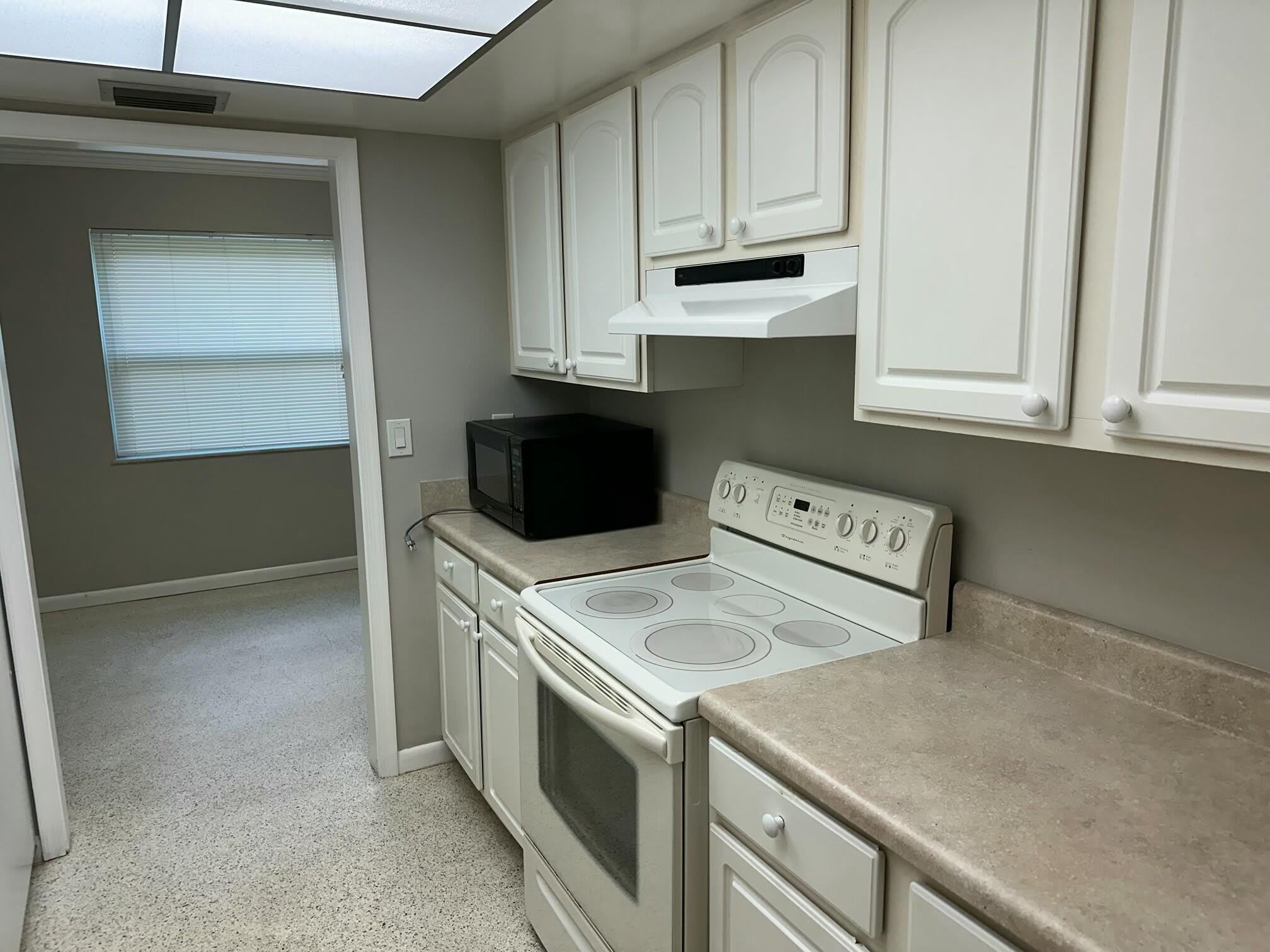 2095 NW Fork Road – photo 5
