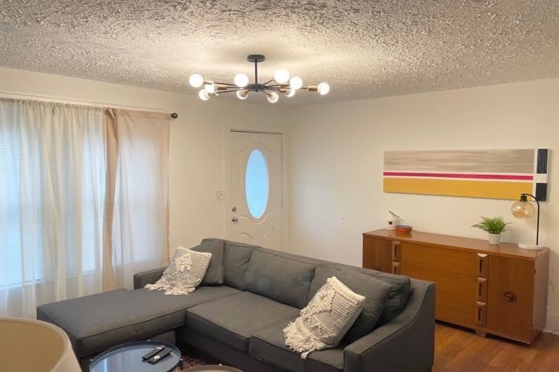 1408 Memorial Drive SE – photo 4