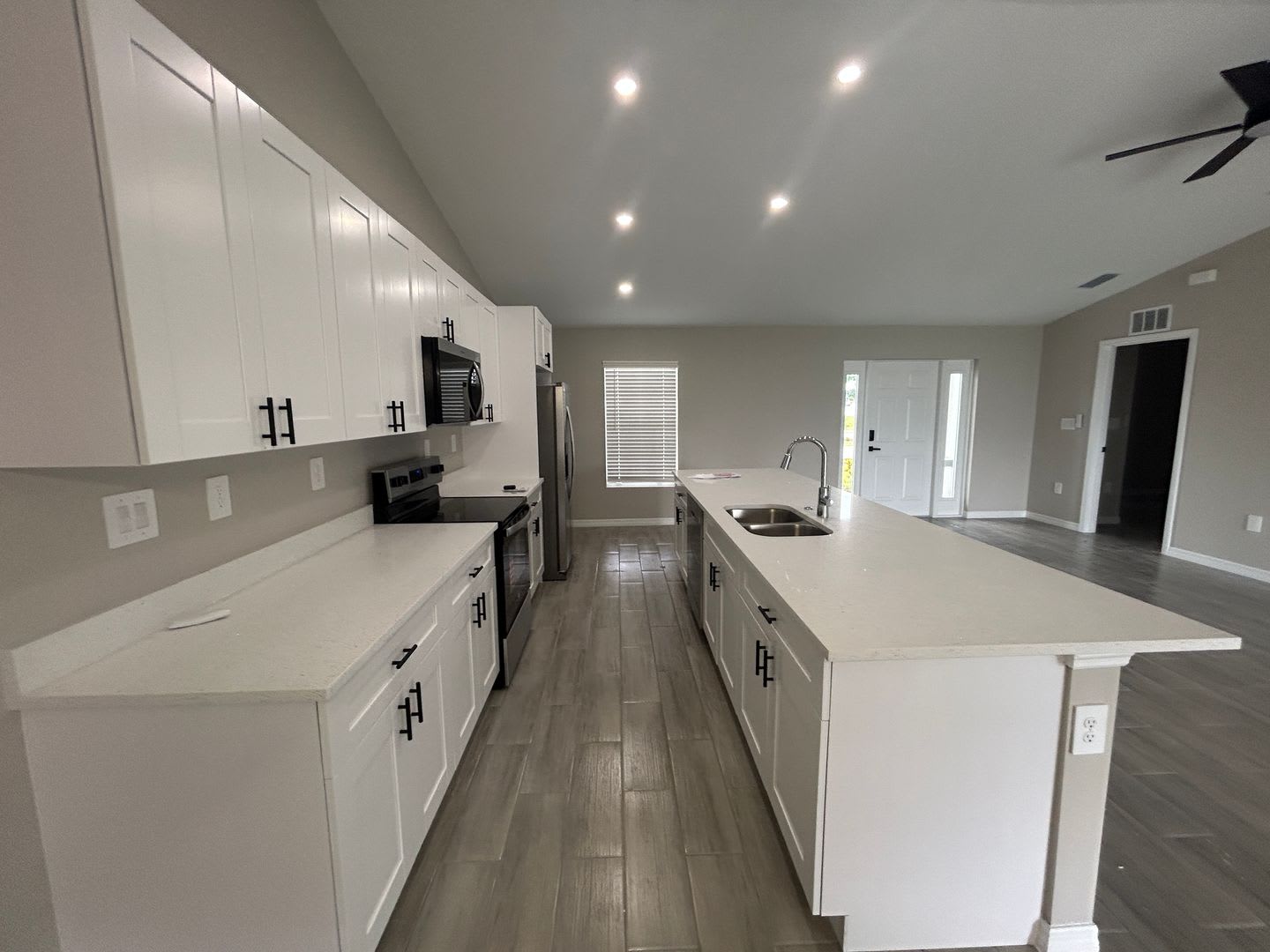 4 3 Brand New Construction – photo 2