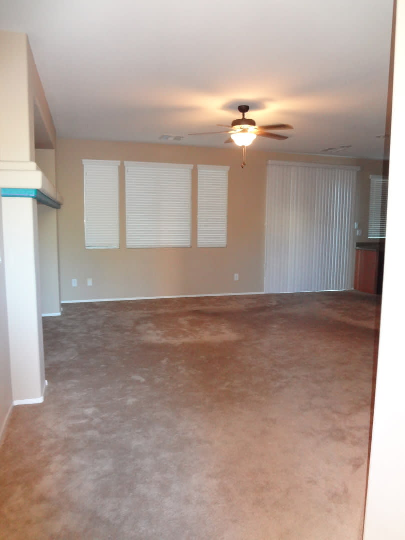 BEAUTIFUL 2,022 SQ. FT. HOME HAS 4 BEDROOM, 2.5 BATHROOM, 2 CAR GARAGE – photo 3