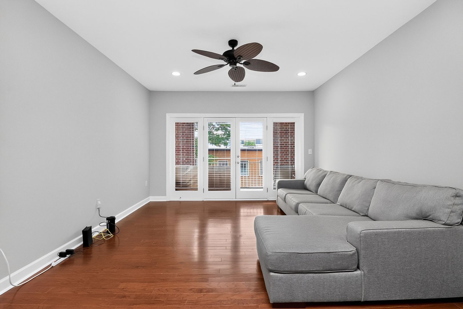 1829 Kenilworth Ave Unit 209 – photo 2