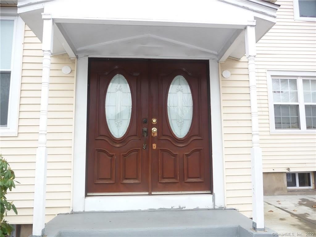 1 Eastview Street – photo 1