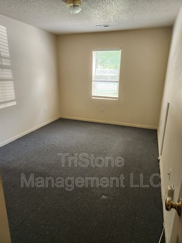 213 Bishop Lane 2 – photo 2