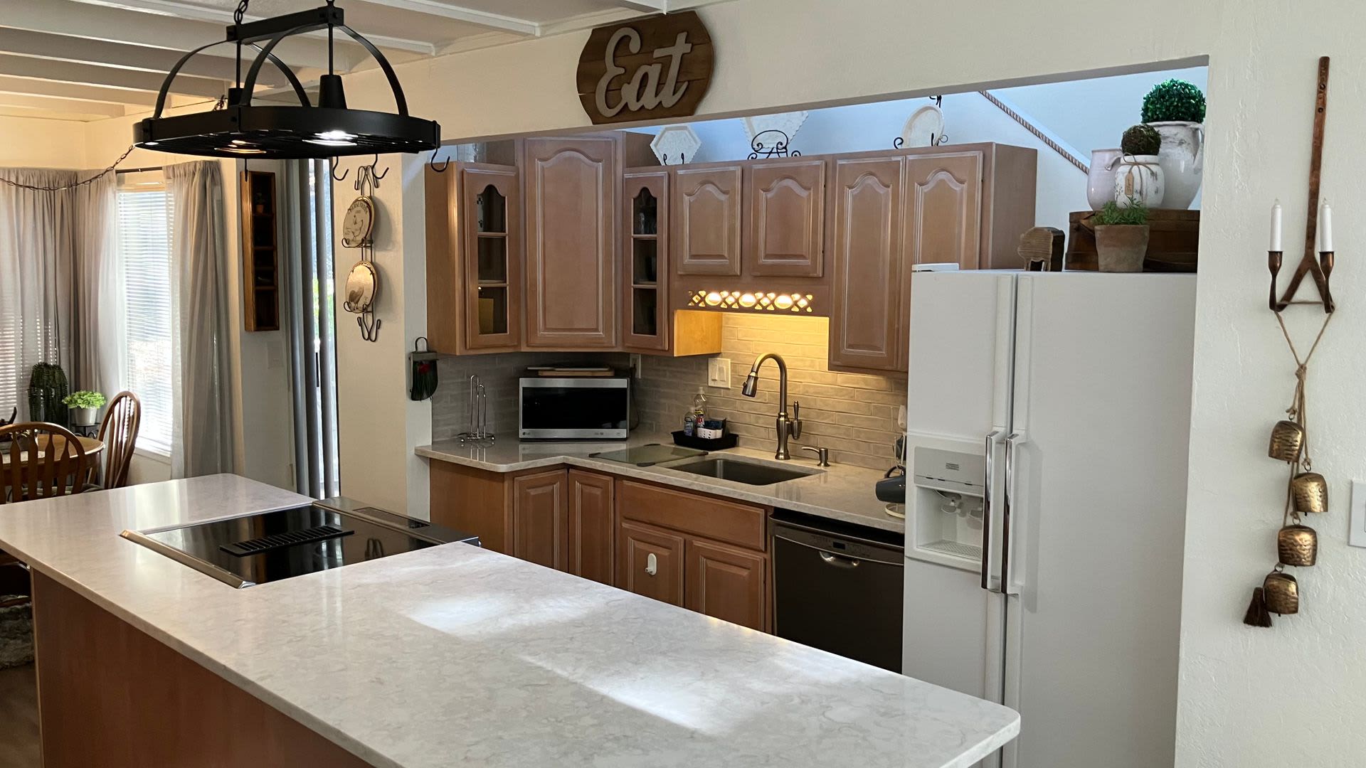 Cozy two bedroom Lake Village Condo available September 14th – photo 5