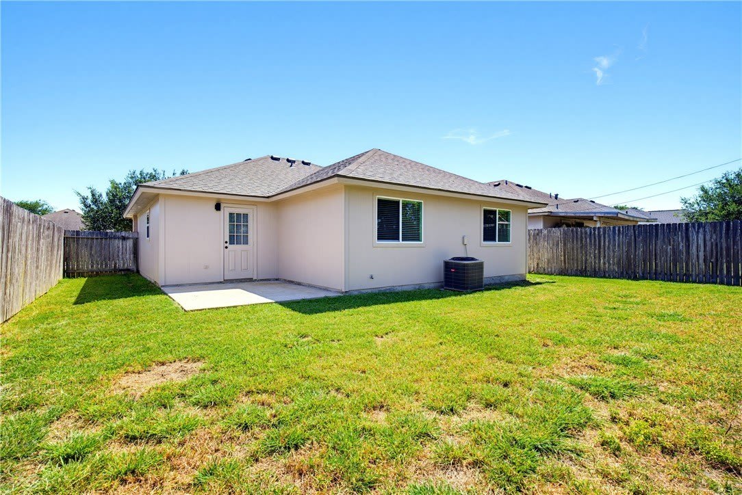7846 Calgary Drive – photo 3