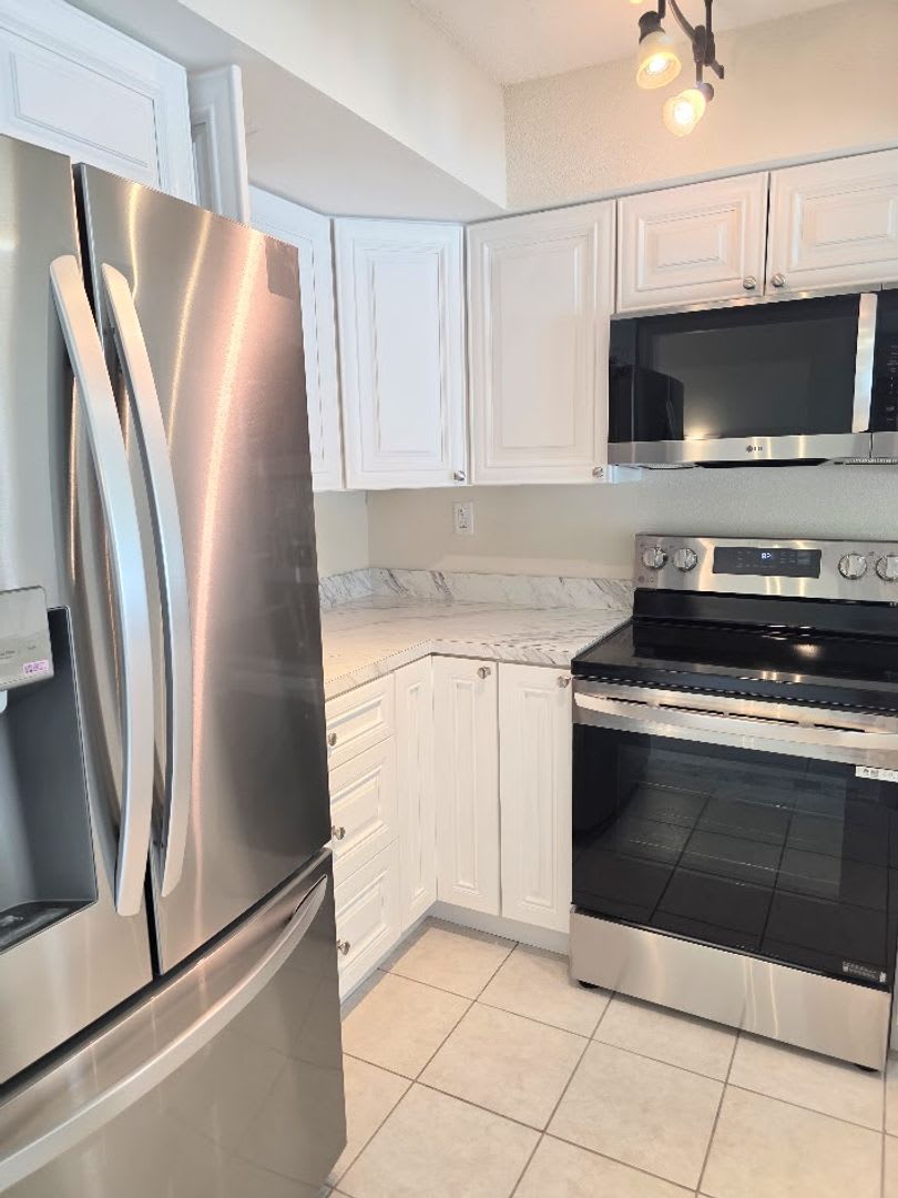 Waterfront Condo with a dock! – photo 4