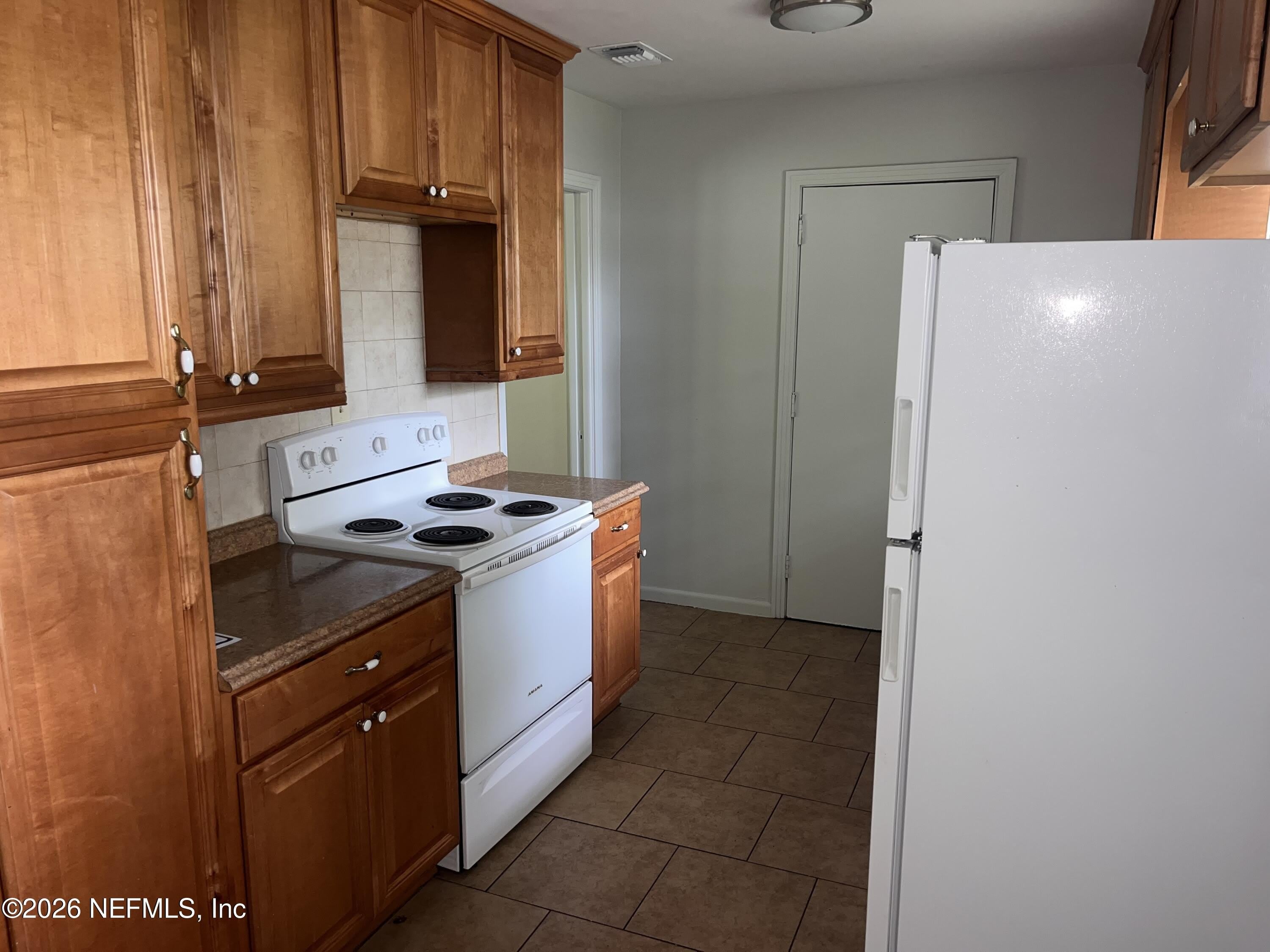 6560 BARMER Drive S – photo 2