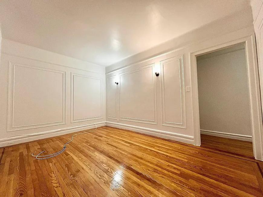 45 East Mosholu Parkway North – photo 5