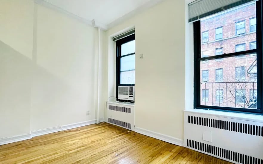 121 E 89th St – photo 3