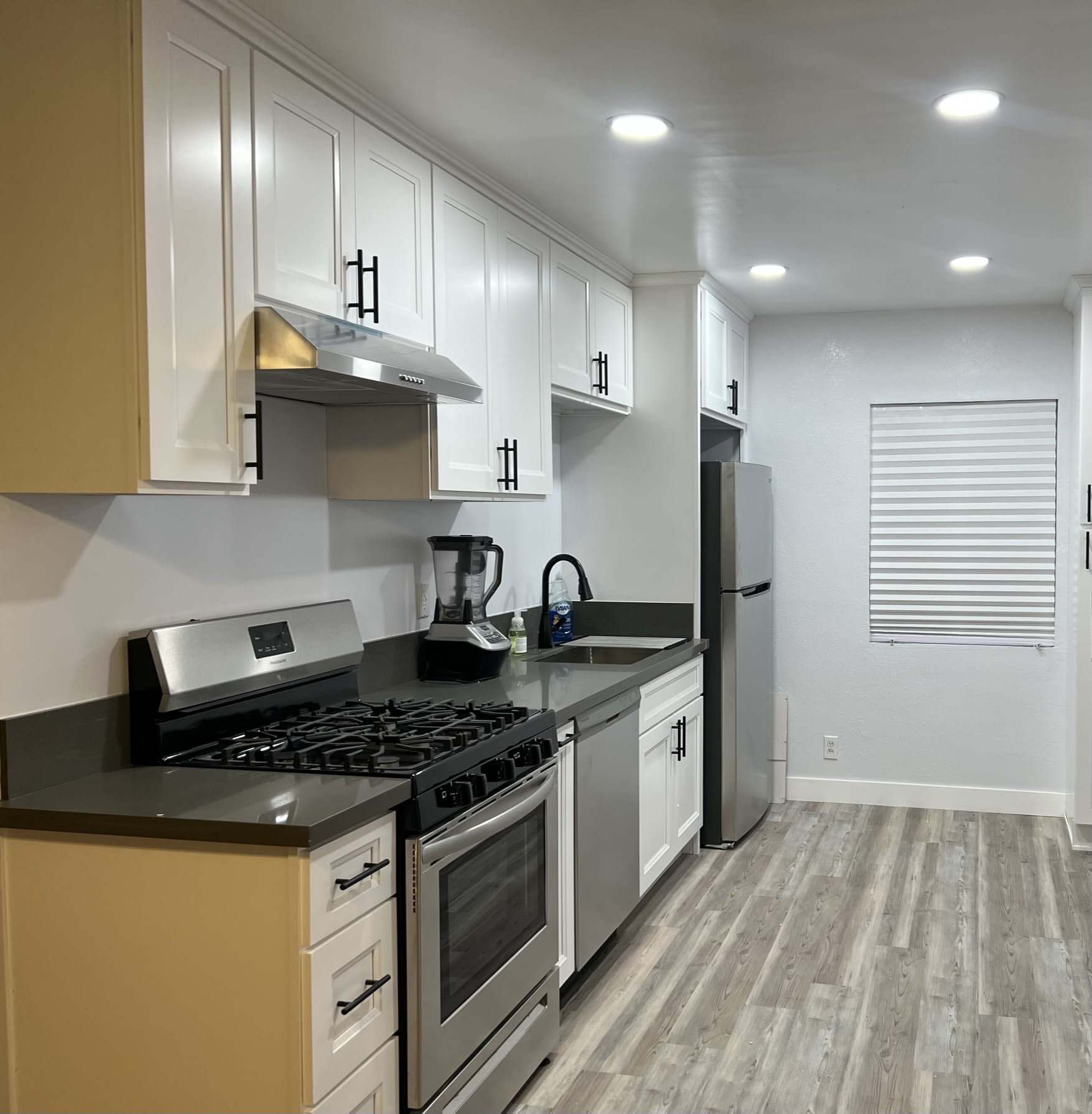 424 West Mayberry Avenue – photo 2