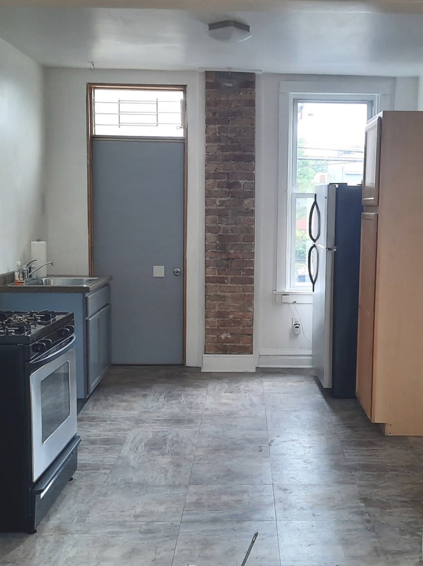 1512 North Artesian Avenue – photo 3