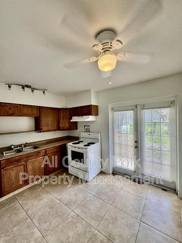 2415 S. Crystal Lake Dr. – photo 5