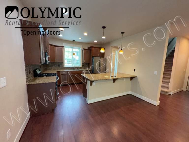 1543 Bellerive Way SE – photo 4