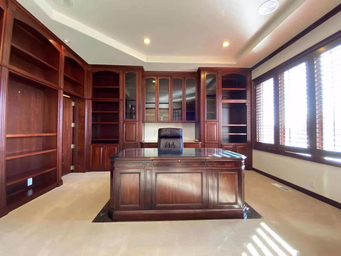 6 Bed 5 5 Bath Mansion Like Home In Bellevue Lakemount – photo 5