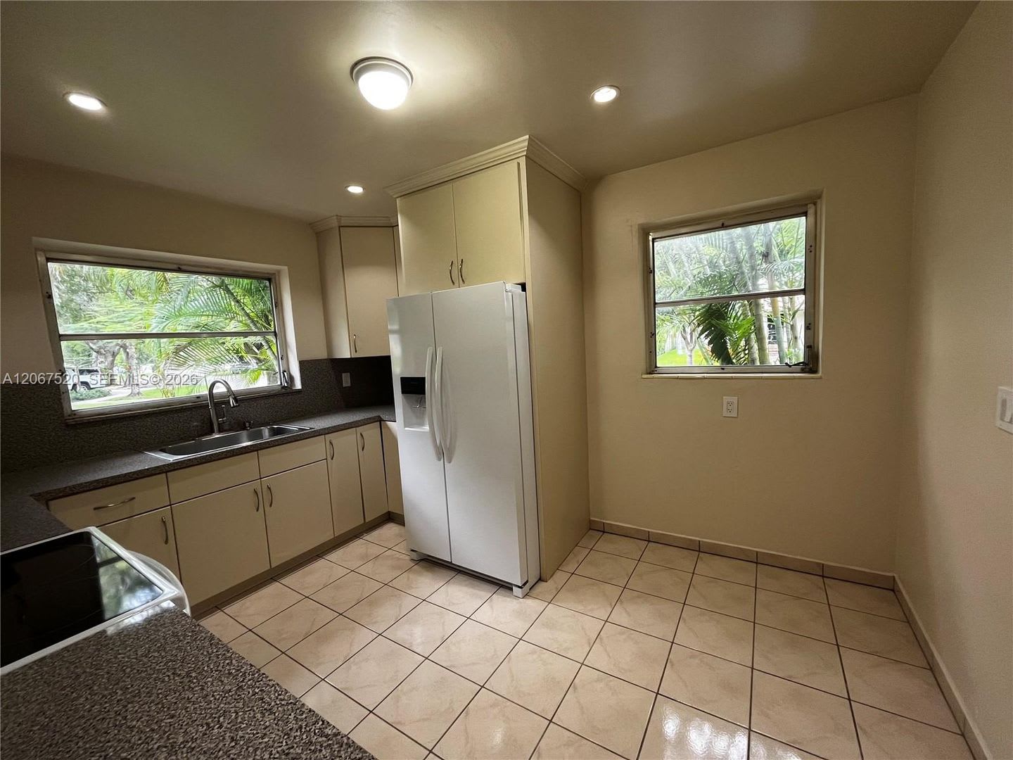 3351 SW 18th Street 3351, Miami, FL 33145 – photo 2