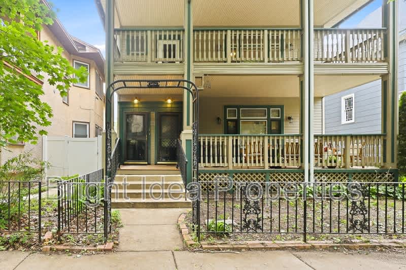 2535 Aldrich Avenue South – photo 1