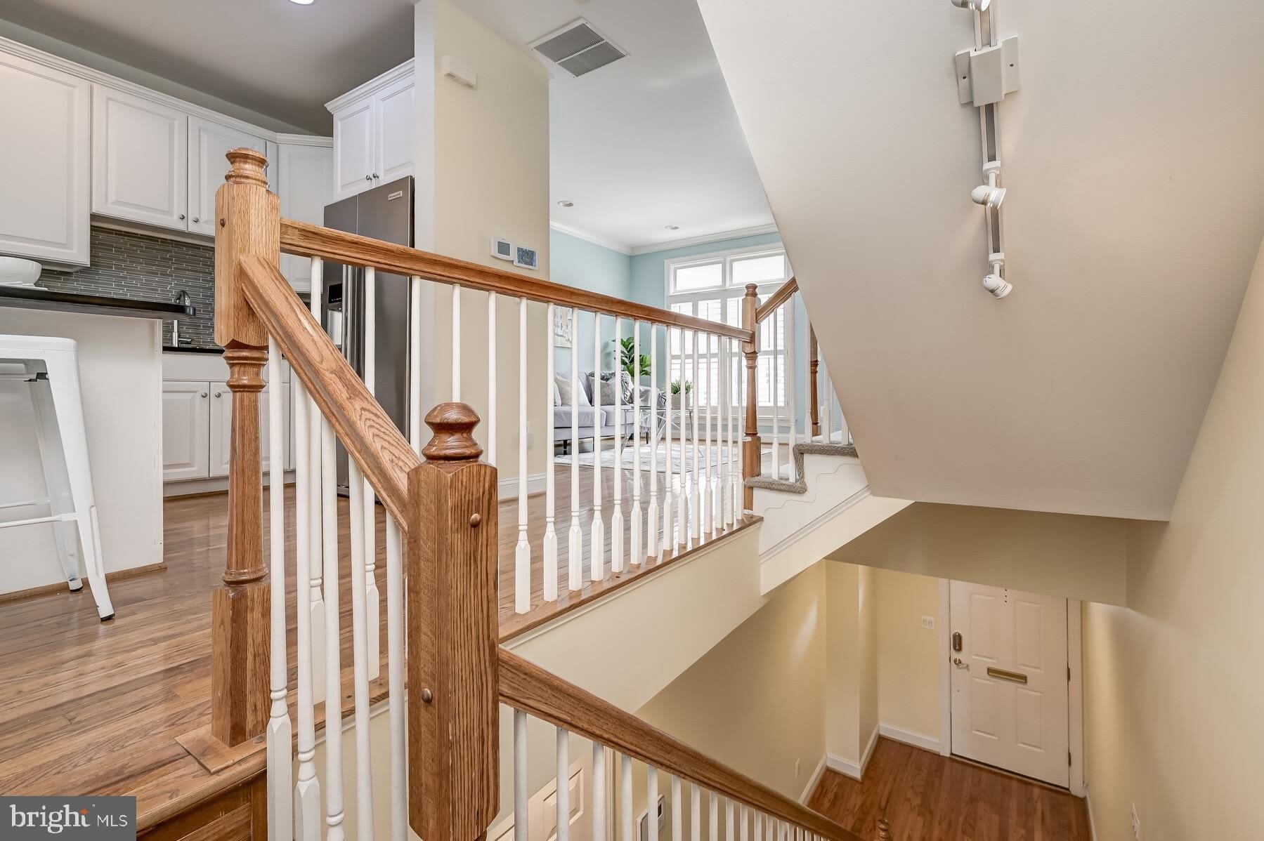 1236 HARBOR ISLAND Walk – photo 5