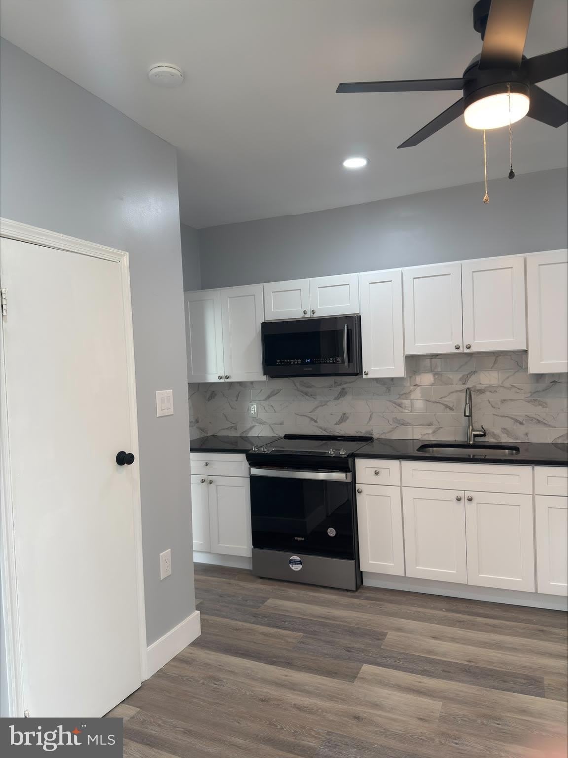 174 E MAIN Street – photo 3