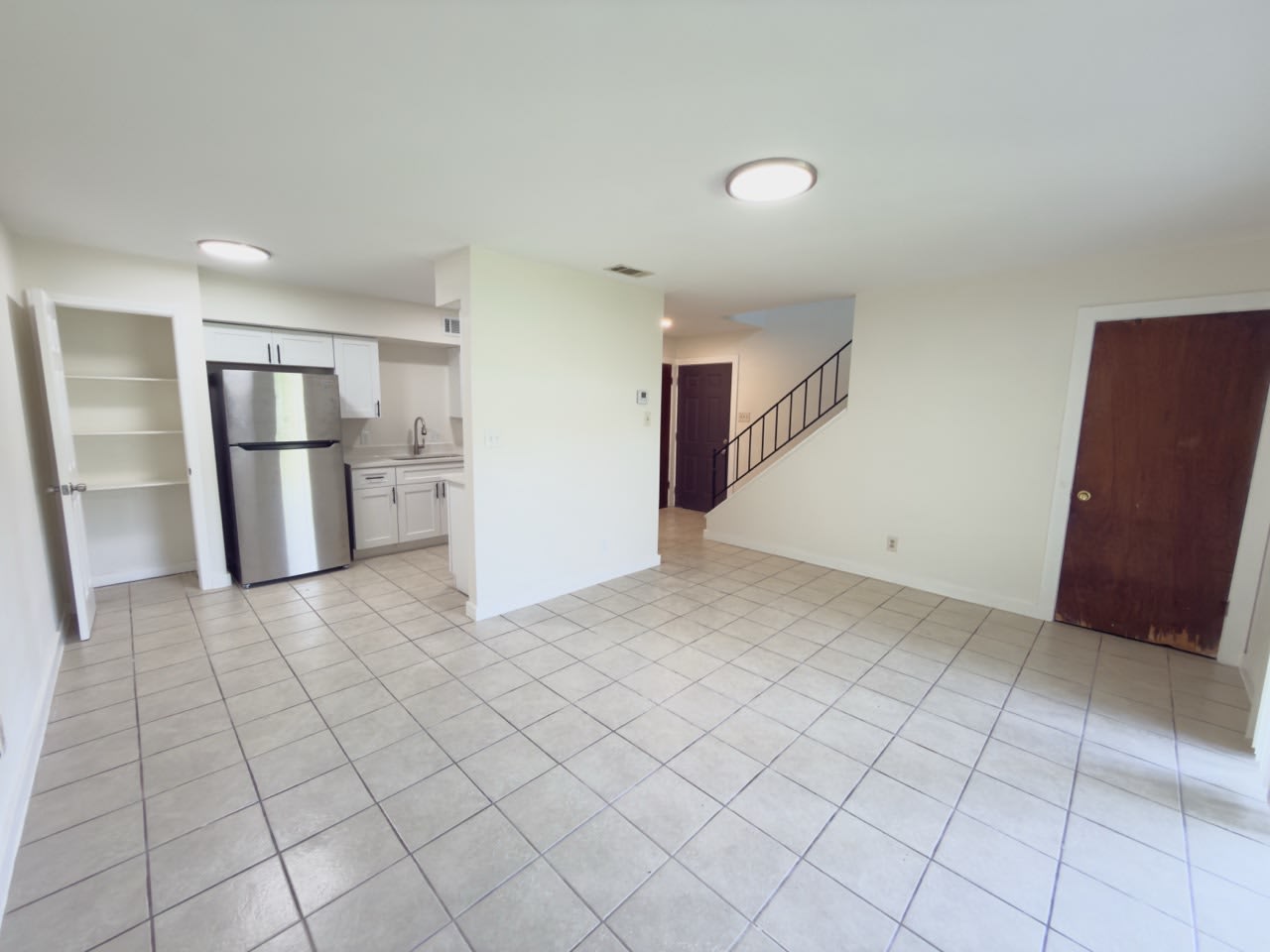 2209 Mission Hill Drive – photo 4