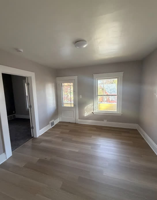 2764 East 124th Street – photo 5