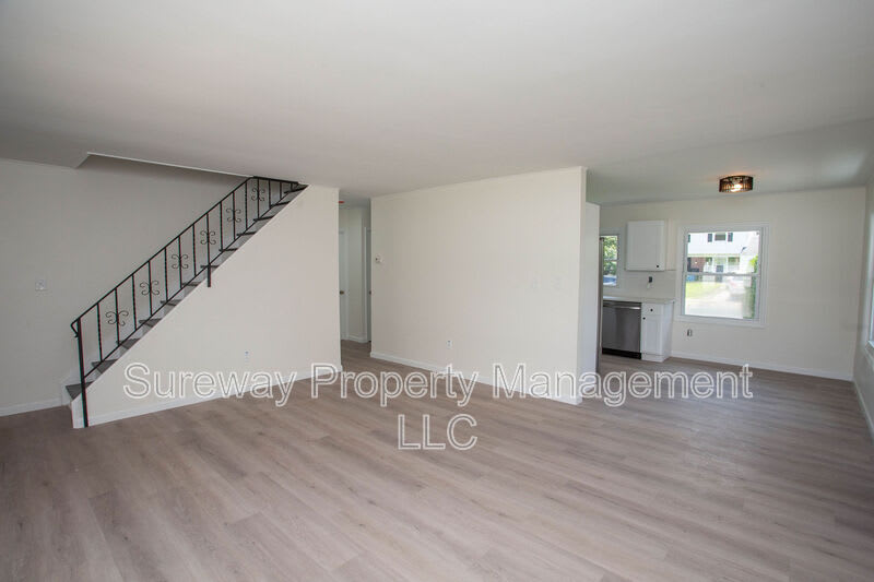 73 Somerset Dr – photo 4