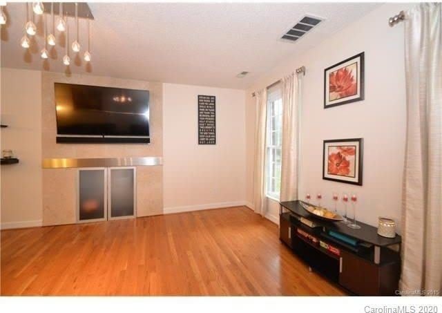 2843 Windsor Chase – photo 4