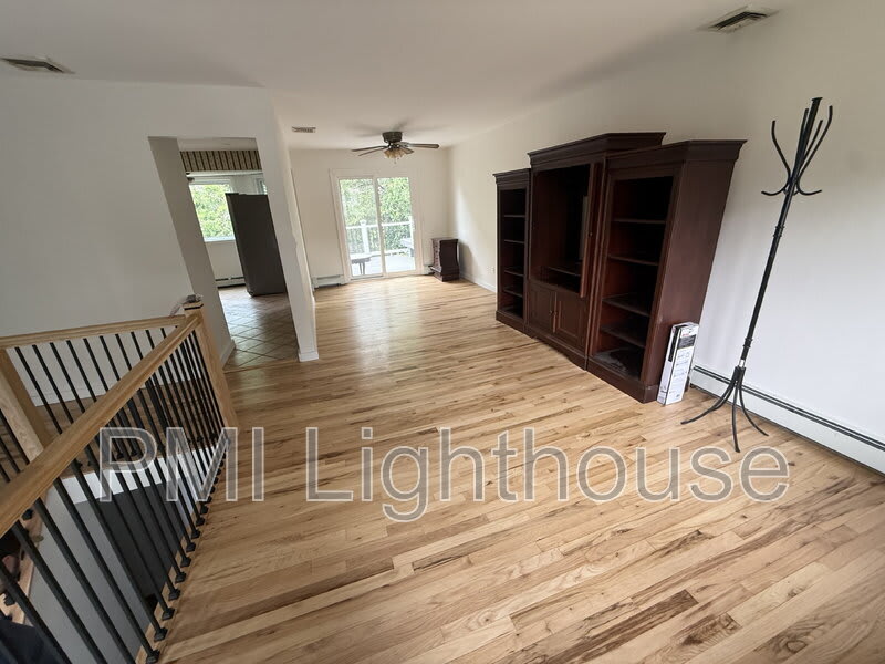 2077 Feuereisen Ave – photo 5