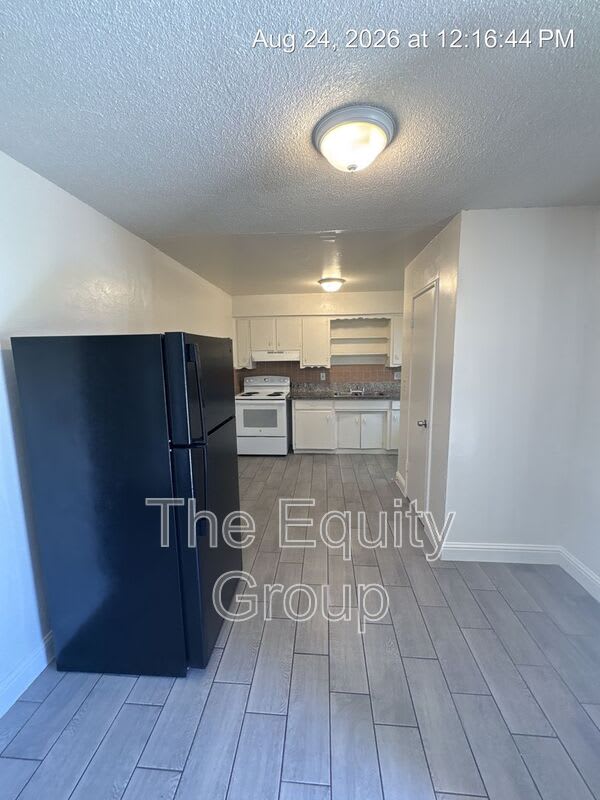 352 S Blackstone St – photo 3
