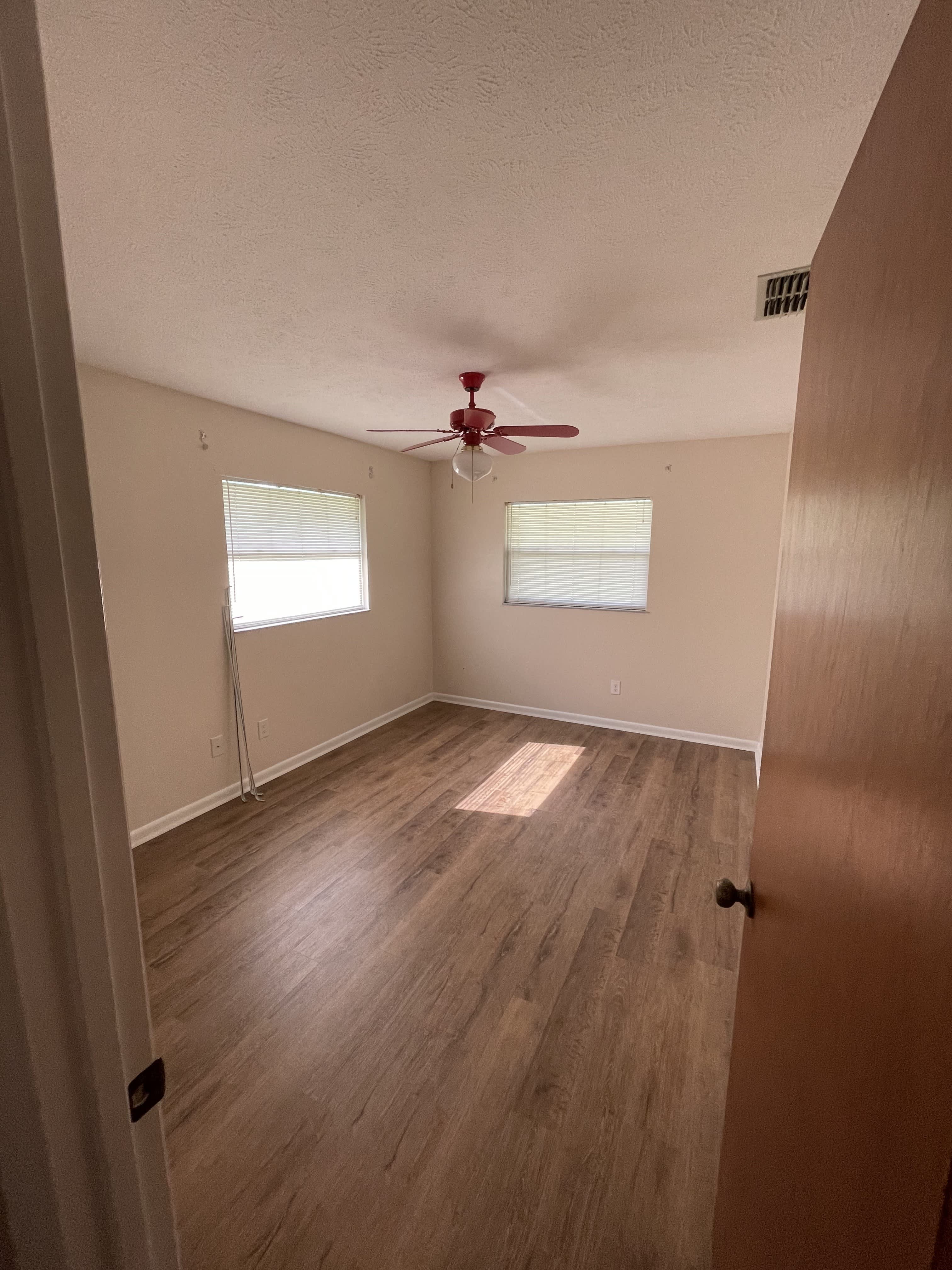3951 Northeast 22nd Avenue – photo 4