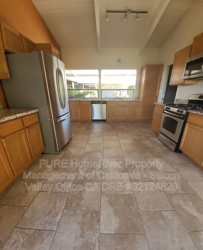 21224 Saratoga Hills Road – photo 5
