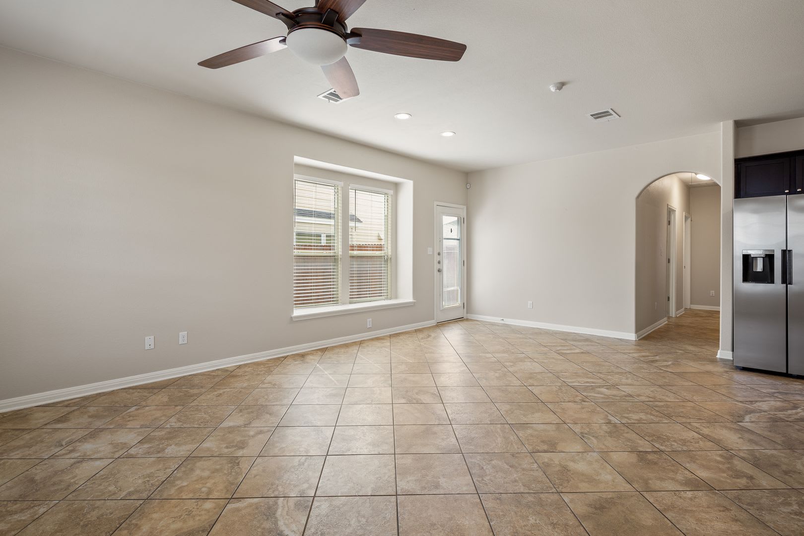 NOW 3 BEDROOM HOME LOCATED IN SAN MARCOS, TX! – photo 4