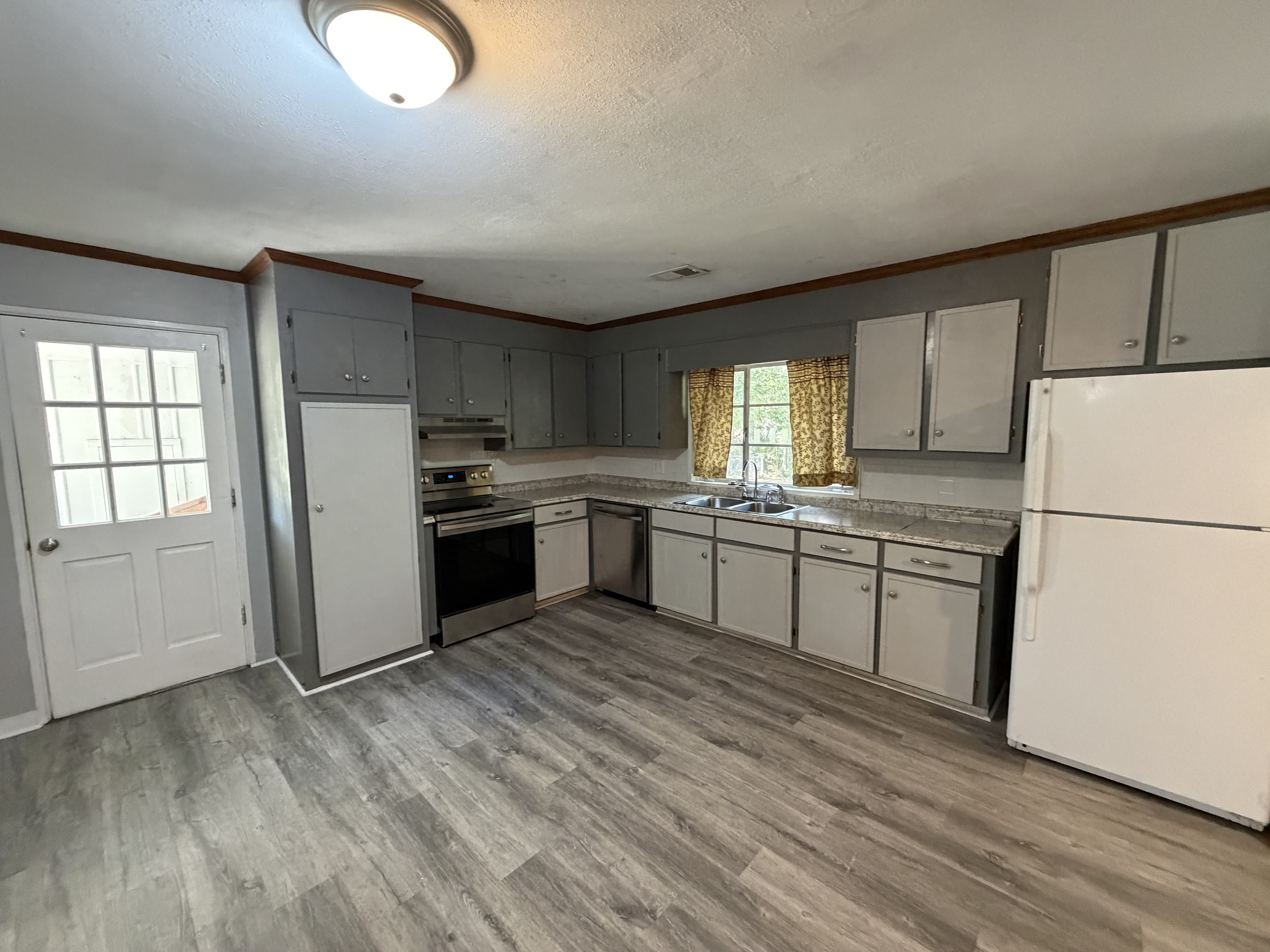 419 S 36Th Ave – photo 5