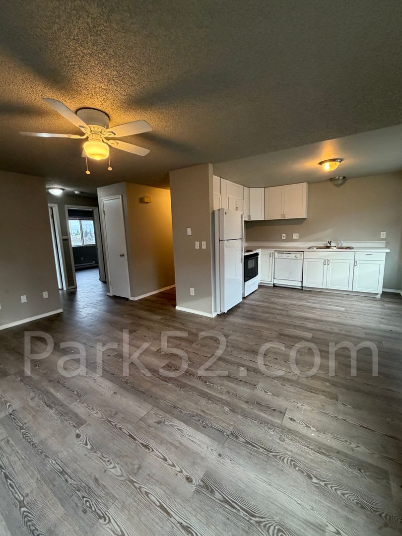 1/2 Off the 1st Full Month's Rent! Tacoma Area Fourplex – photo 4