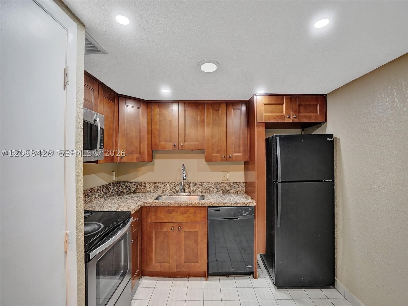 4166 Inverrary Dr – photo 5