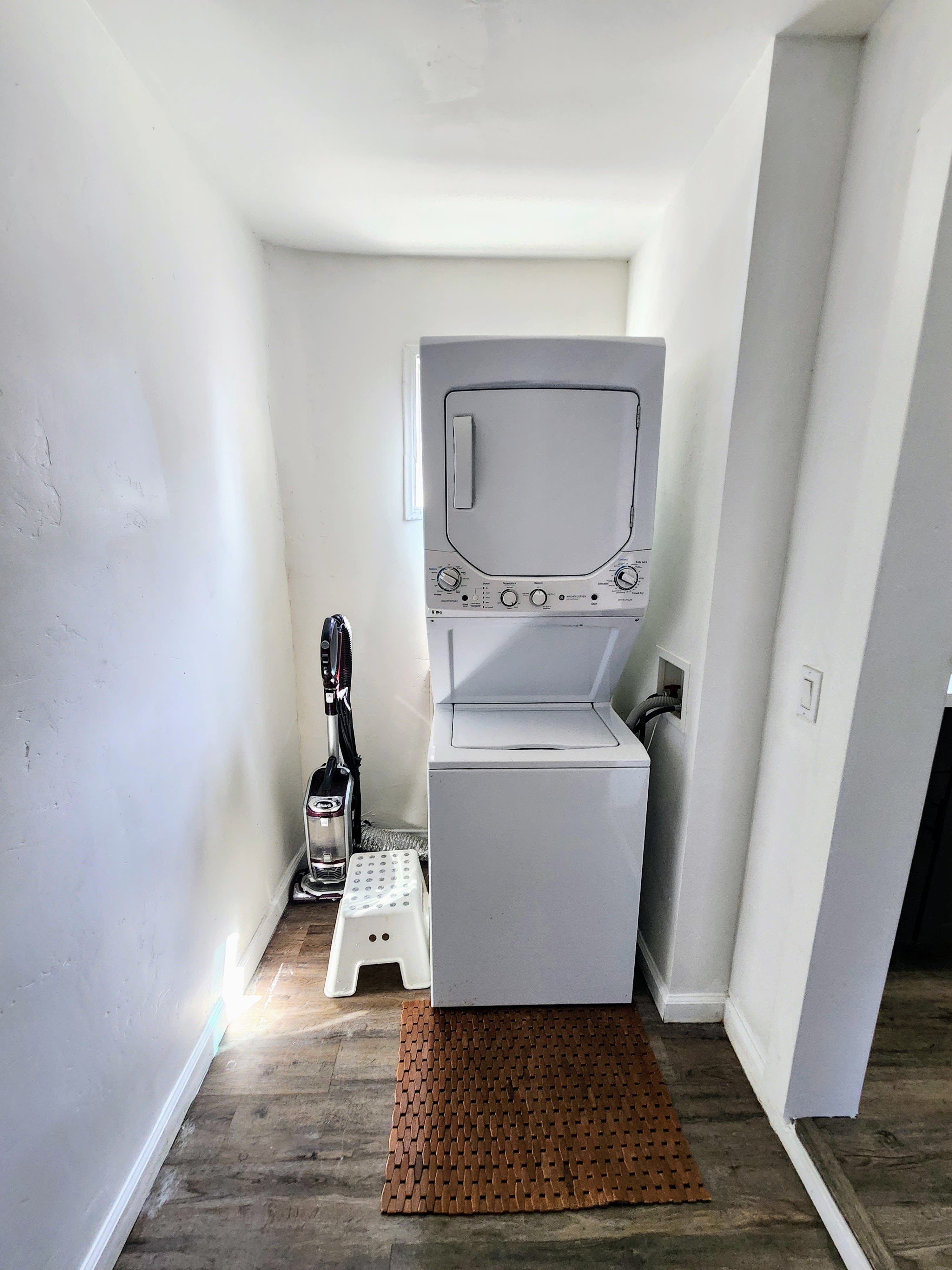 2074 Newton Ave – photo 5