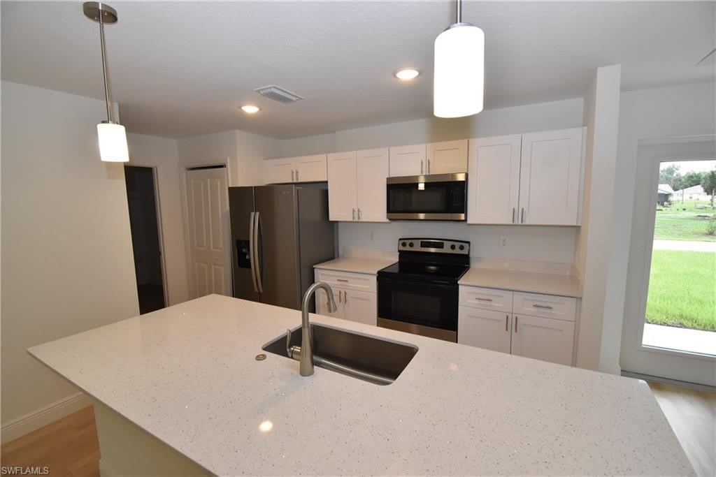 4668 Addley Ave – photo 5