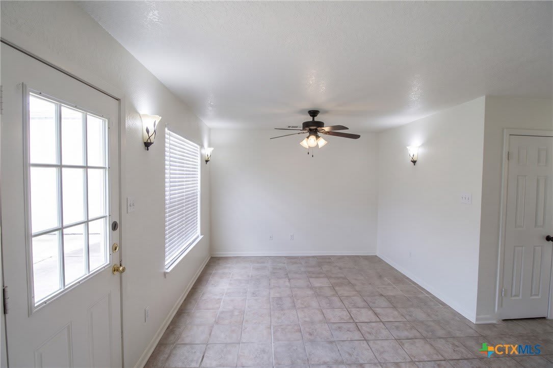 2412 Skylark Circle – photo 3