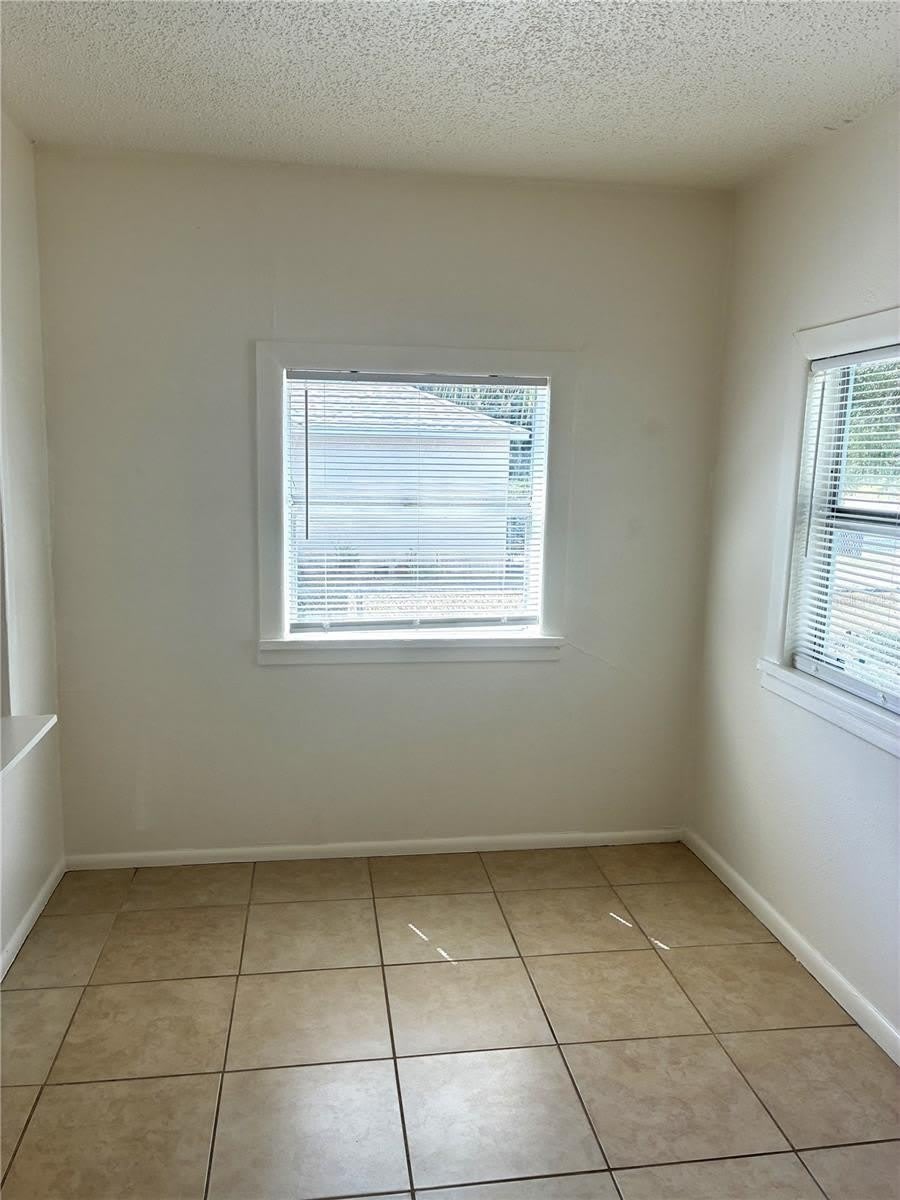 3605 E 28TH Avenue – photo 2