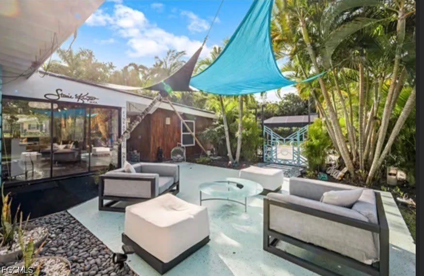 2710 McGregor Boulevard – photo 3